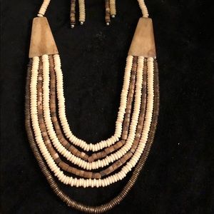 Earring and necklace set